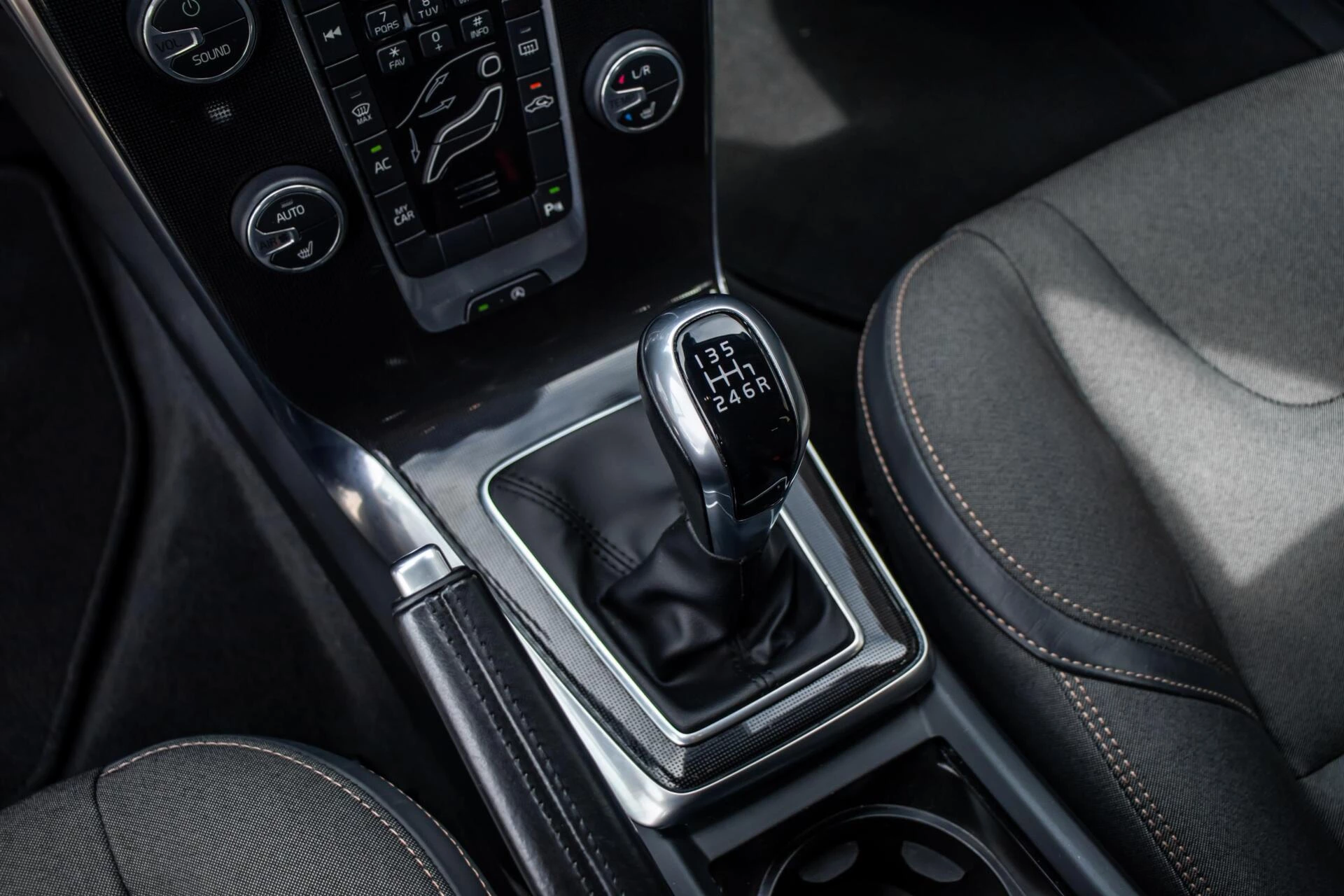 Hoofdafbeelding Volvo V40