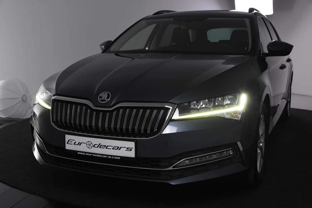 Hoofdafbeelding Škoda Superb