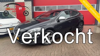 Volvo V40 2.0 D2 R-Design Business NWE D-RIEM / TREKHAAK / XENON / STOELVERW / NAVI / CLIMA / PDC / BLUETOOTH / CRUISE / NL-AUTO