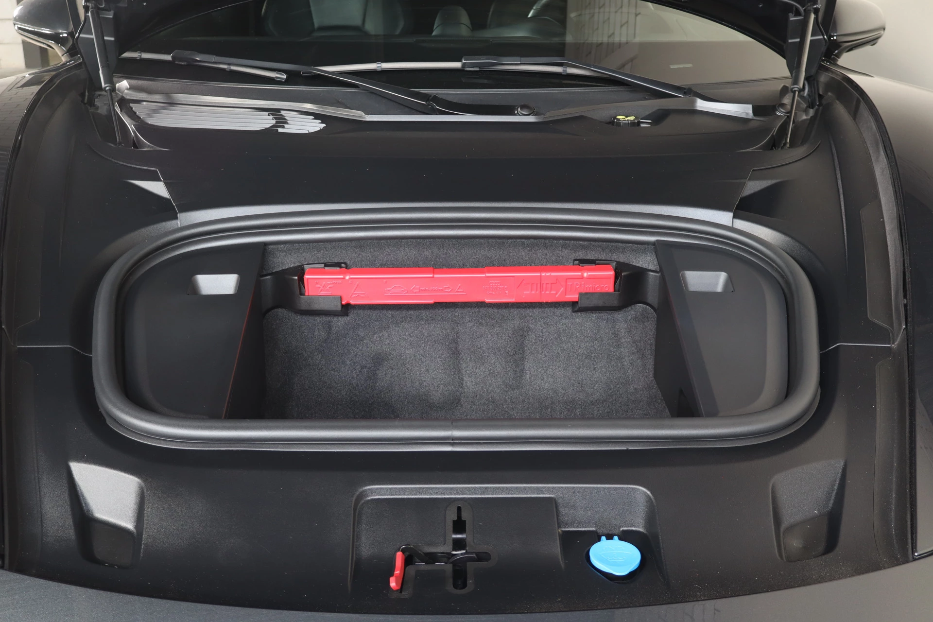 Hoofdafbeelding Porsche Taycan