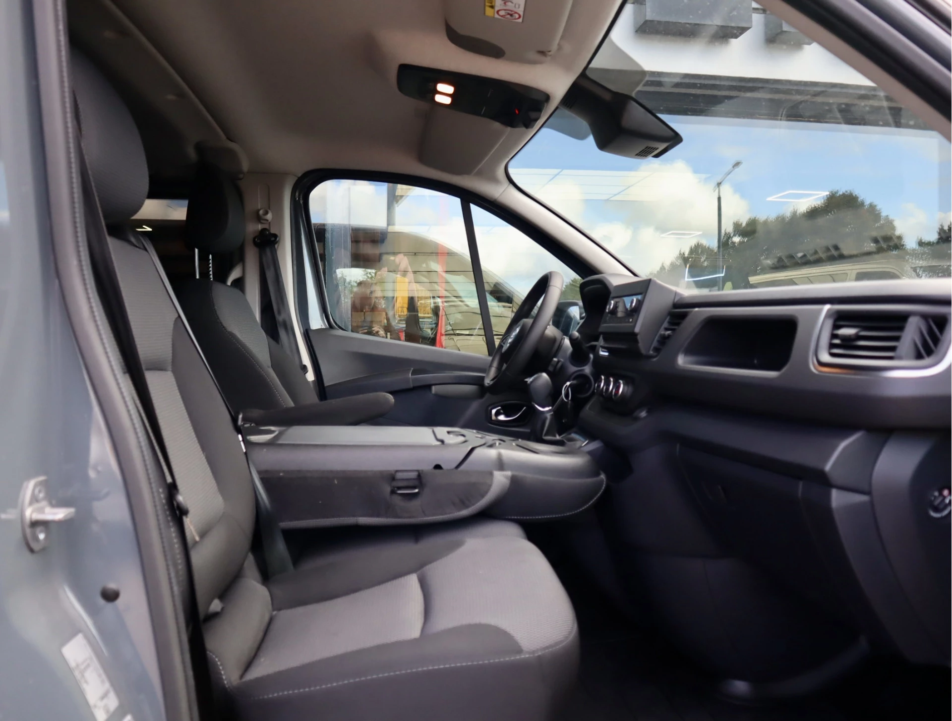 Hoofdafbeelding Nissan Primastar