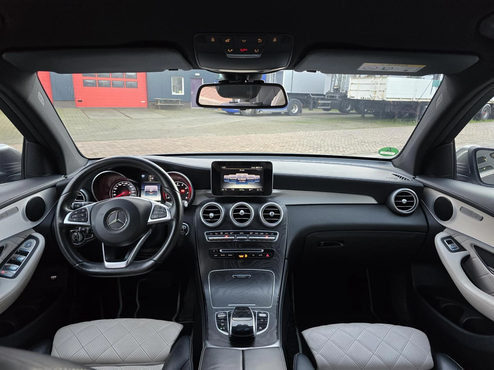 Hoofdafbeelding Mercedes-Benz GLC