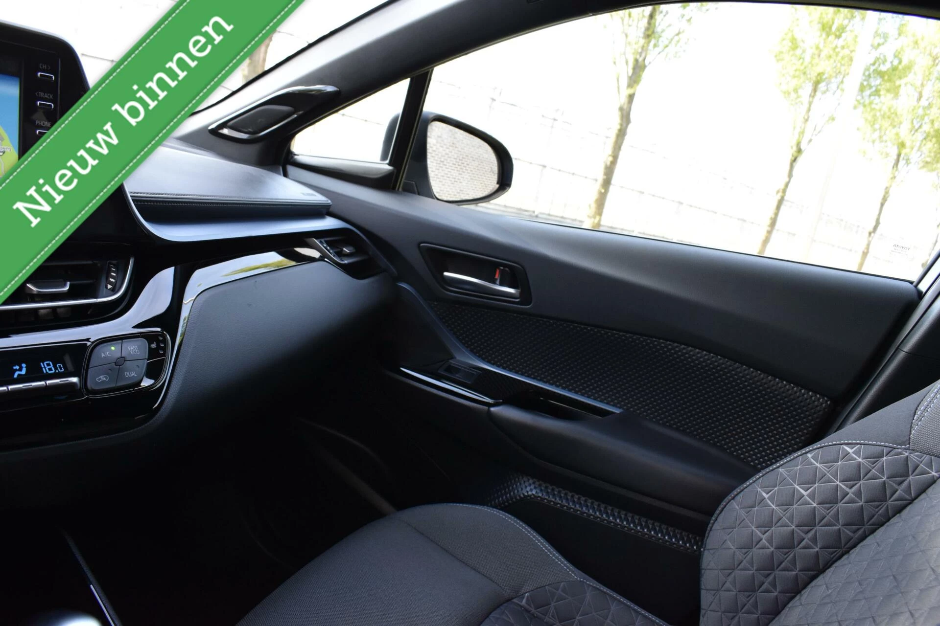 Hoofdafbeelding Toyota C-HR