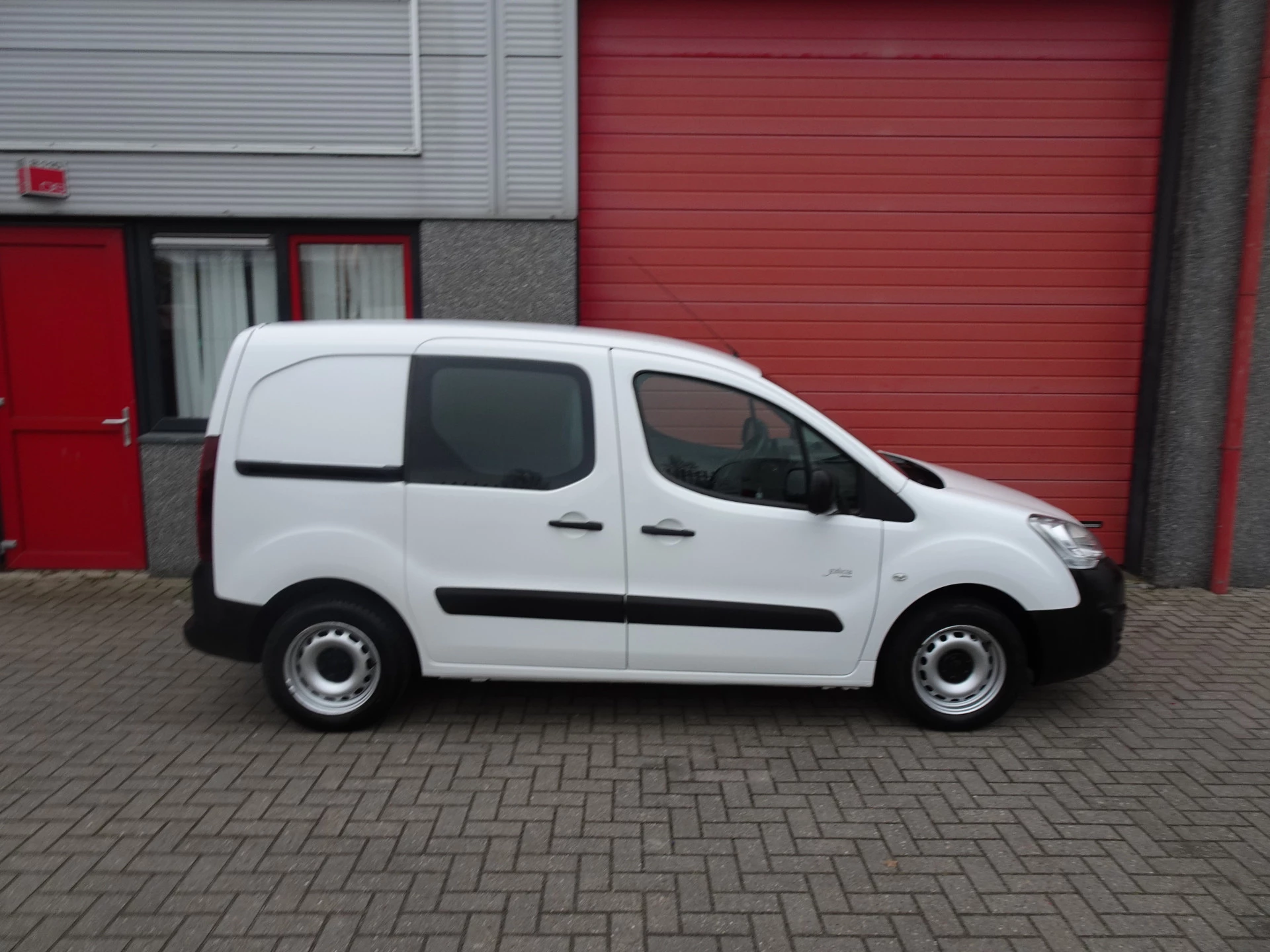 Hoofdafbeelding Peugeot Partner