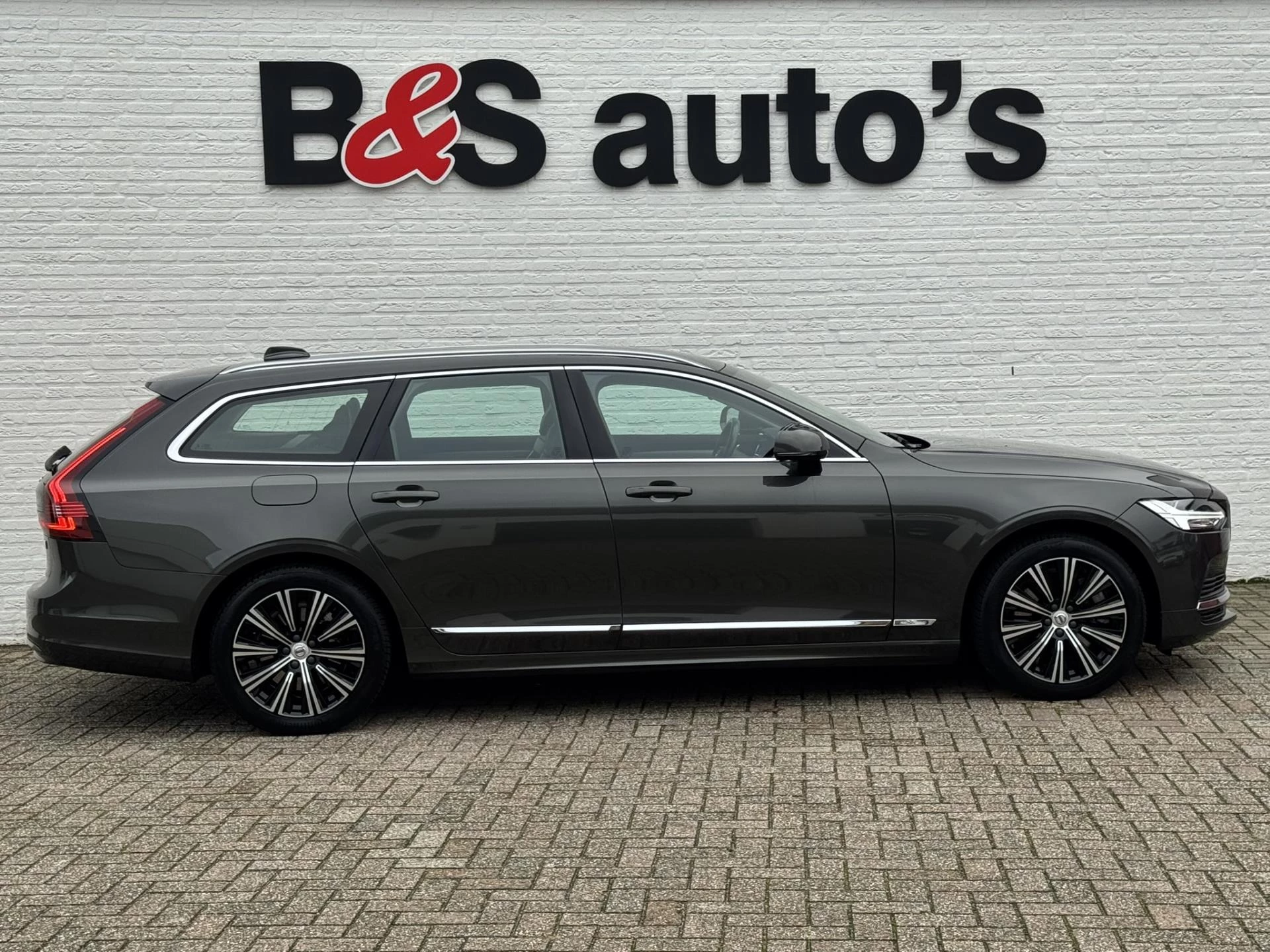 Hoofdafbeelding Volvo V90