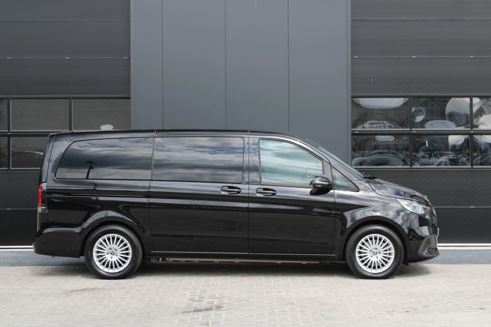Hoofdafbeelding Mercedes-Benz EQV