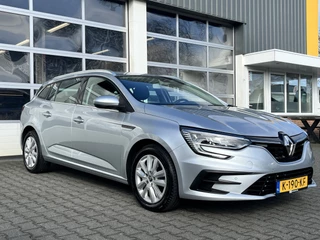 Renault Mégane Estate 1.3 TCe Airco Cruise control Parkeersensoren voor en achter Telefoonverbinding Stuurwielbediening 5-Persoons Navigatiesysteem