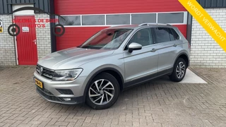 Volkswagen Tiguan 1.4 TSI ACT Comfortline AUTOMAAT / TREKHAAK / CARPLAY / STOELVERW / NAVI / CLIMA / PDC / BLUETOOTH / ACC