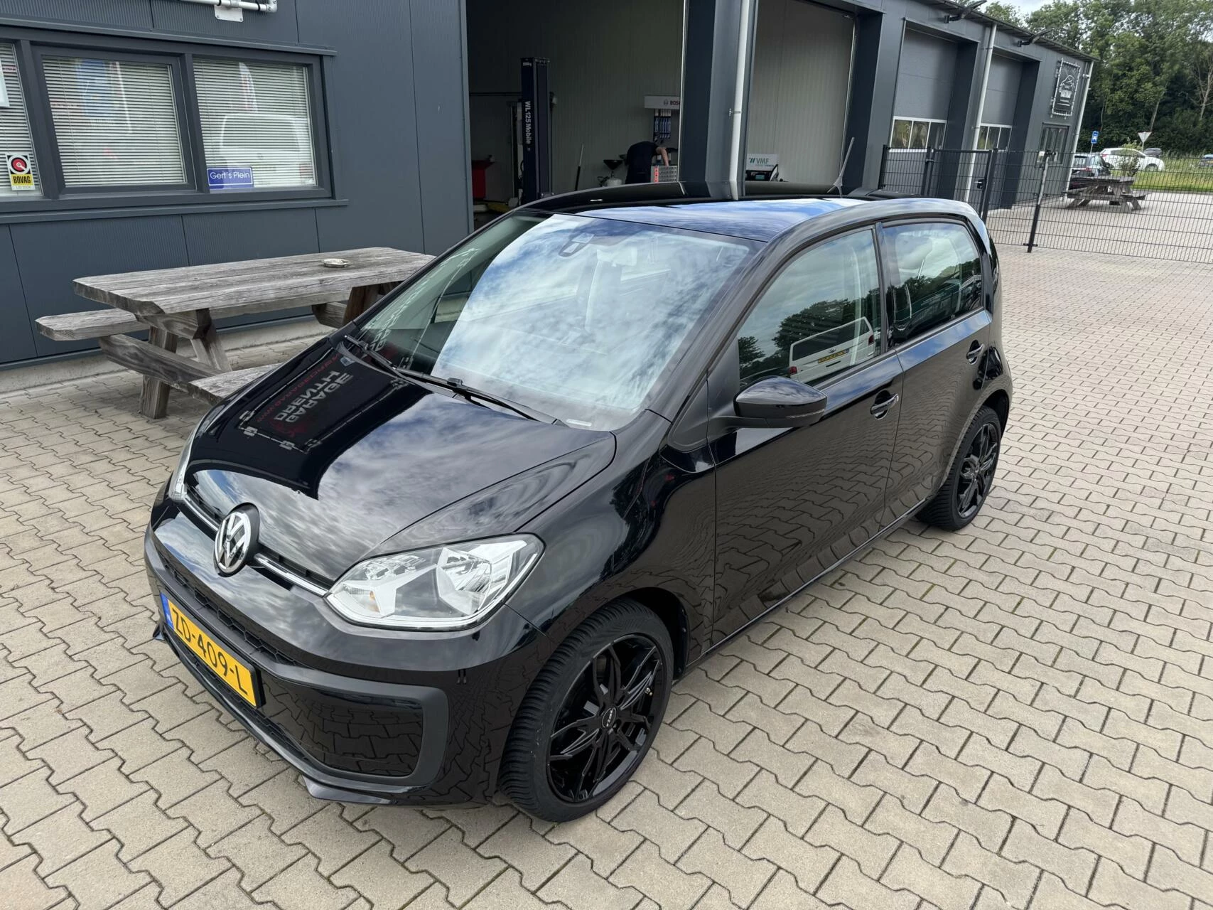 Hoofdafbeelding Volkswagen up!