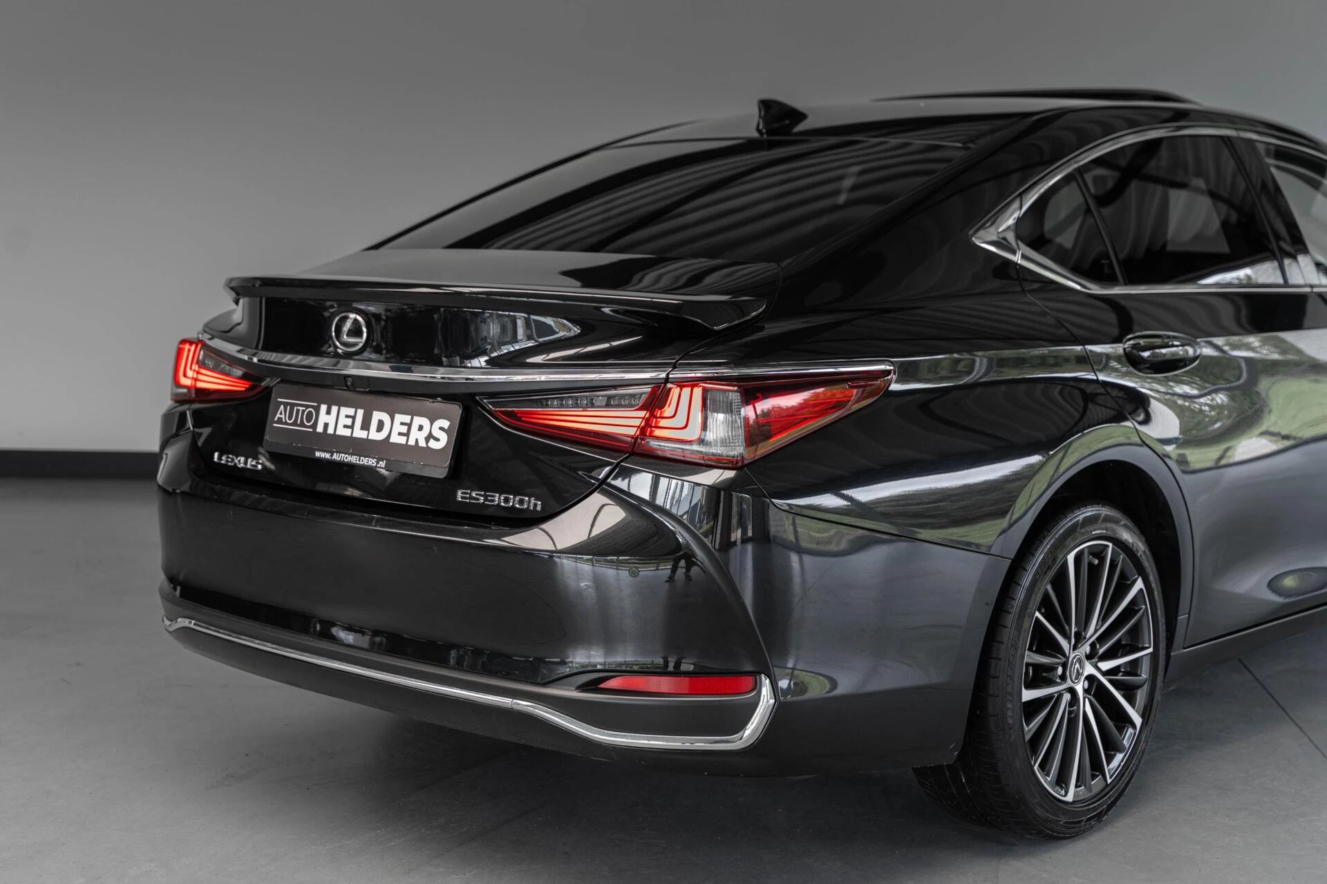Hoofdafbeelding Lexus ES
