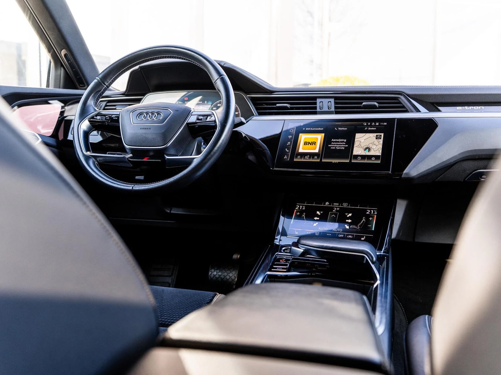 Hoofdafbeelding Audi e-tron