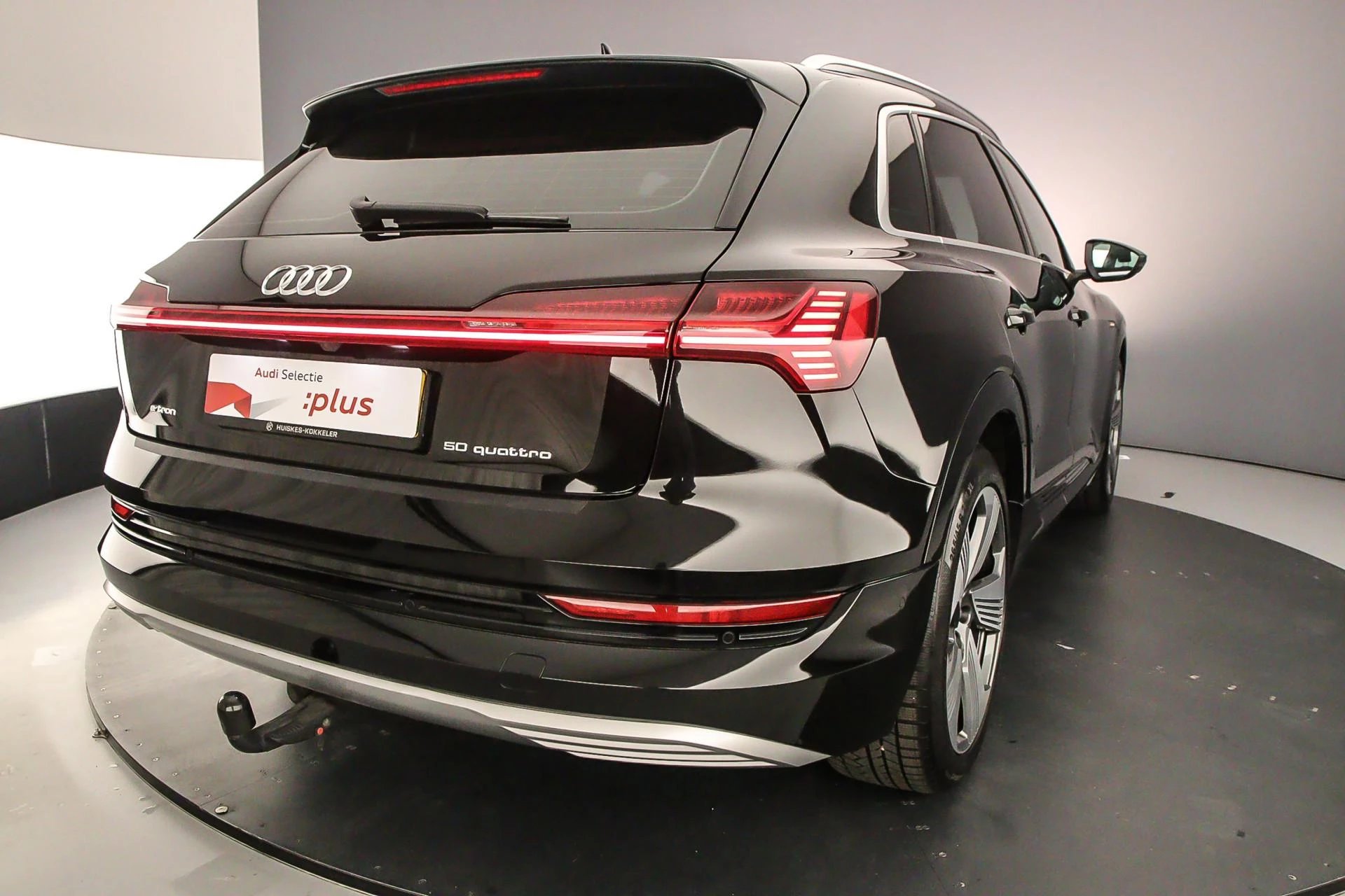 Hoofdafbeelding Audi e-tron