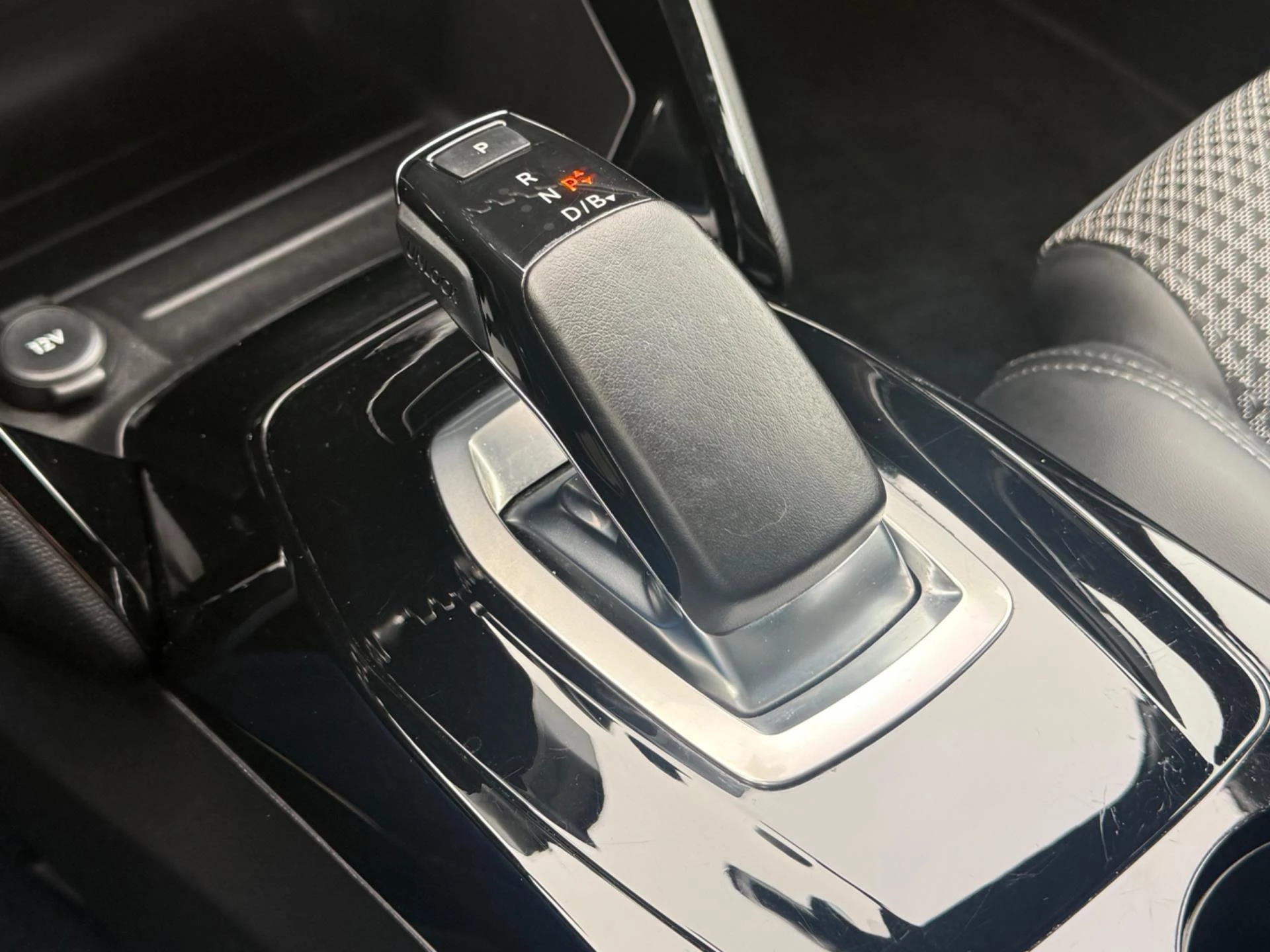 Hoofdafbeelding Peugeot e-208