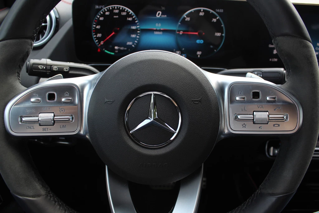 Hoofdafbeelding Mercedes-Benz EQA