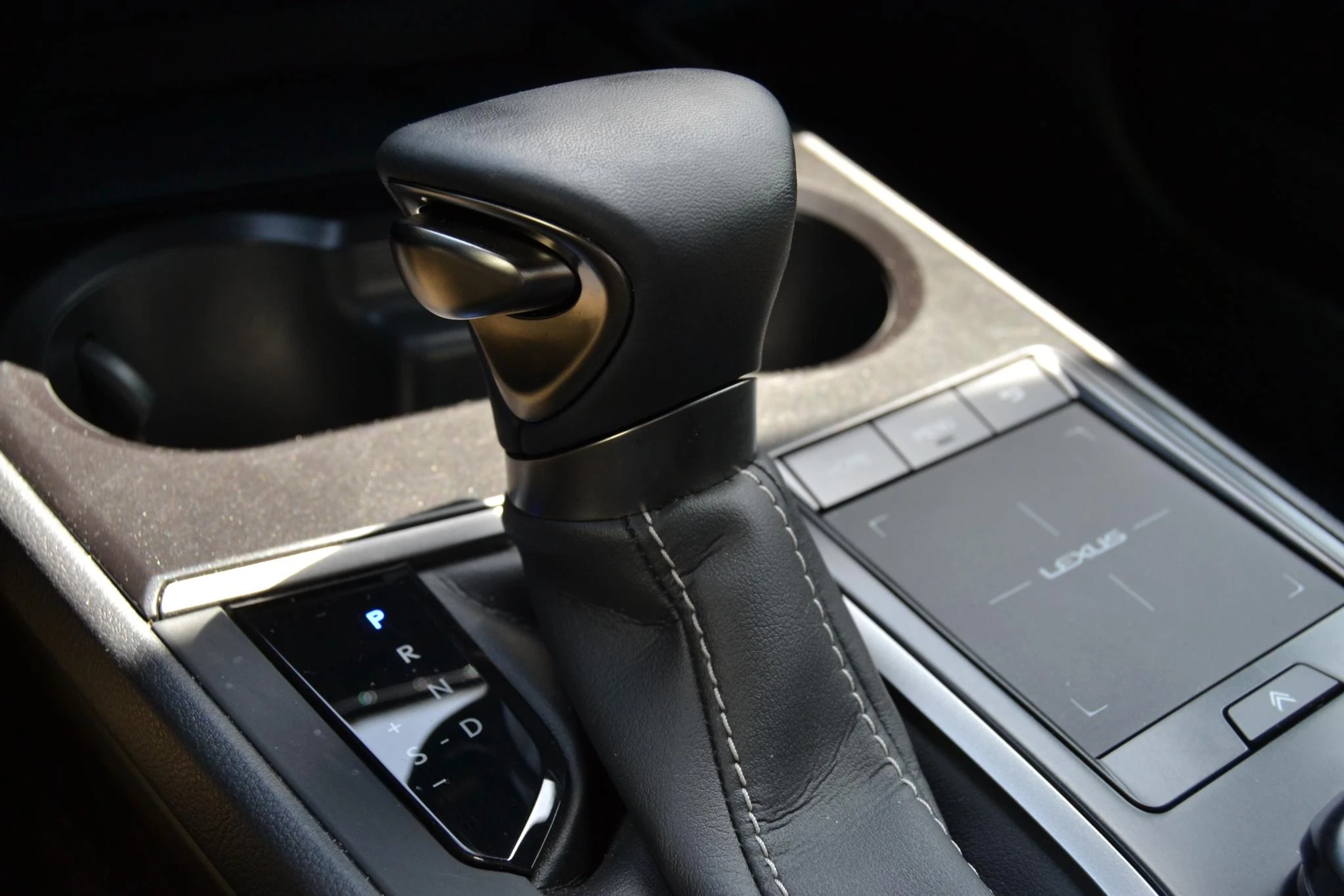 Hoofdafbeelding Lexus UX