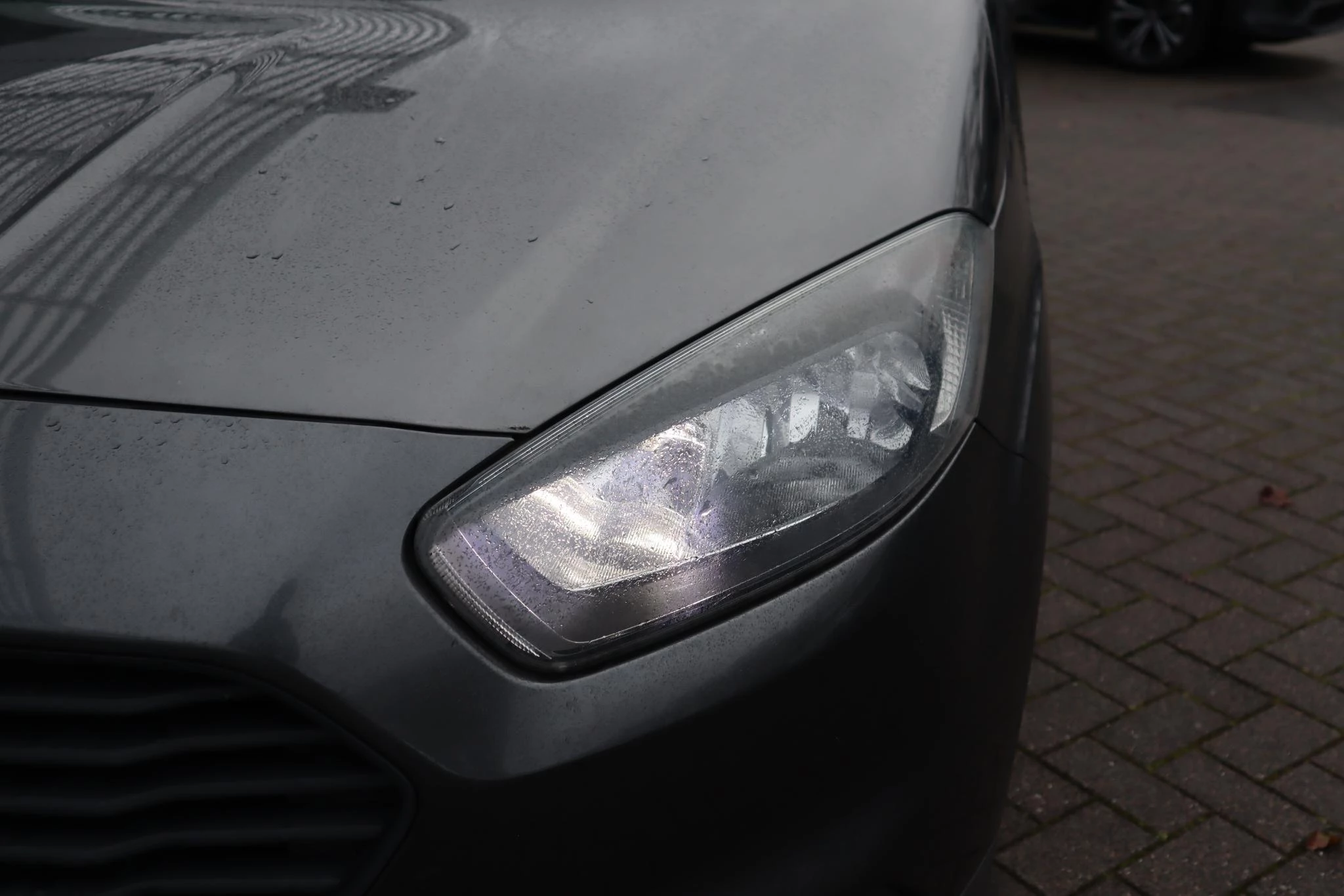 Hoofdafbeelding Ford Transit Courier