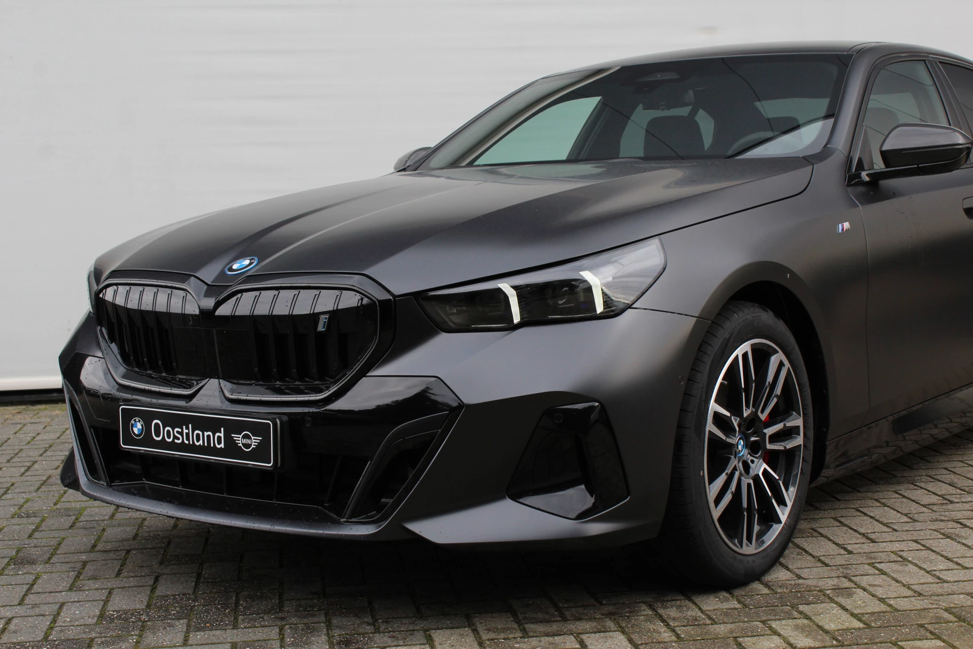 Hoofdafbeelding BMW i5