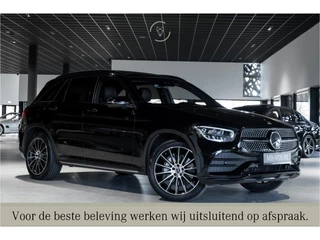 Mercedes-Benz GLC 200 4-M AMG Night|Panorama|20"|Trekhaak|MBUX|Spoorpakket|Sfeerverlichting|Treeplanken|New Service