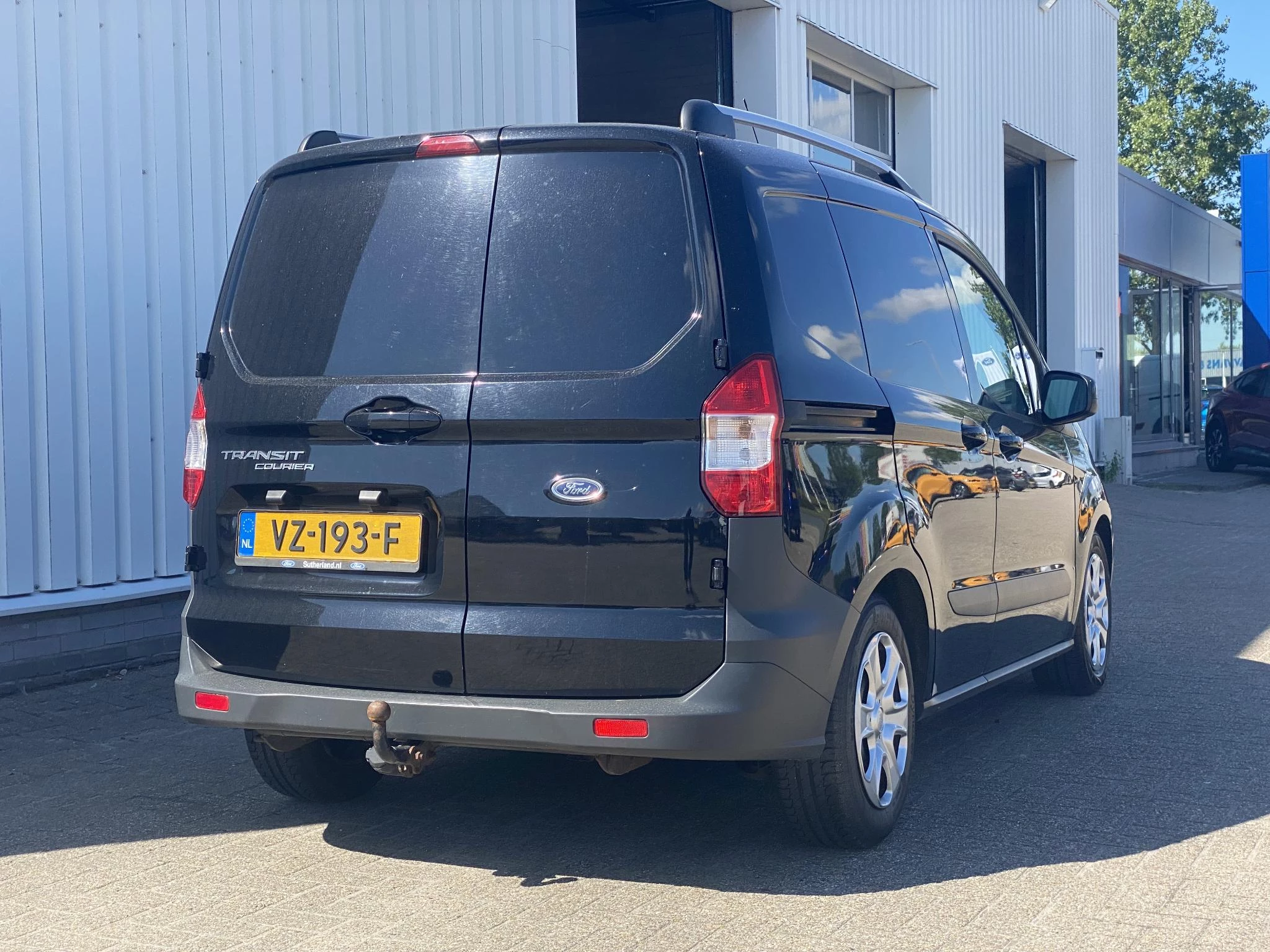 Hoofdafbeelding Ford Transit Courier