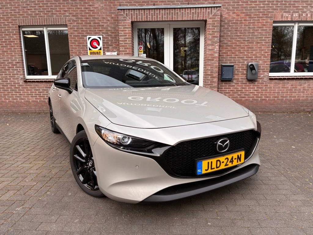 Hoofdafbeelding Mazda 3