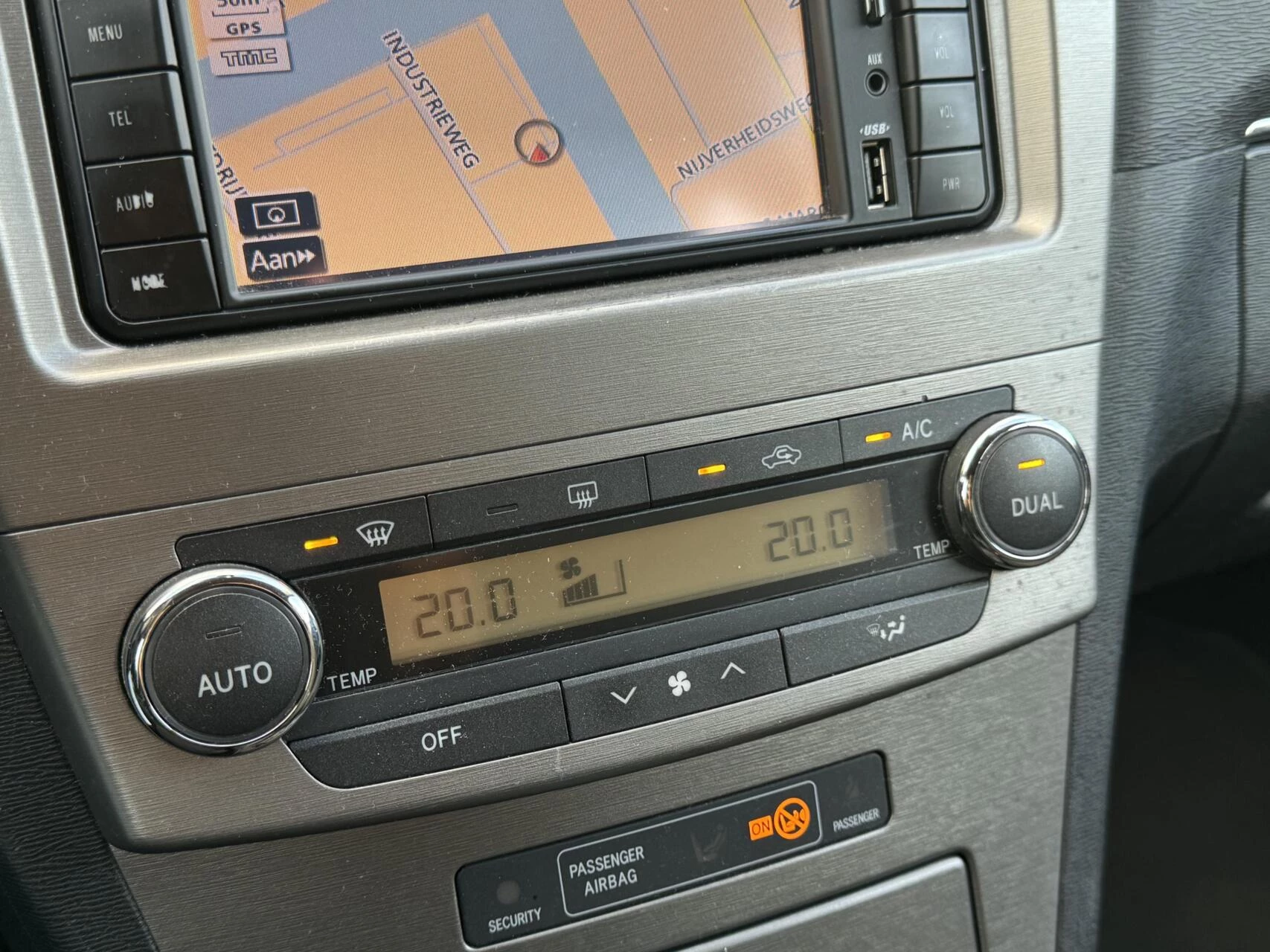 Hoofdafbeelding Toyota Avensis