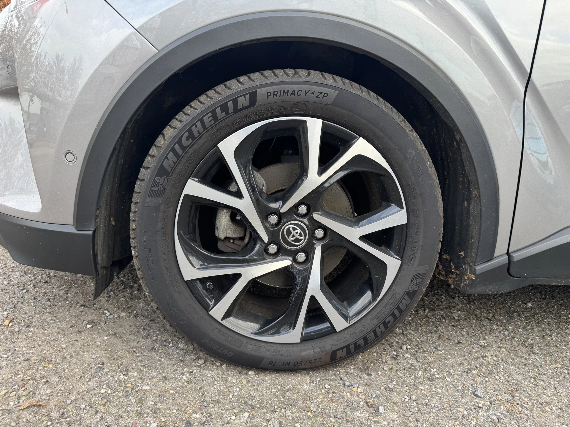 Hoofdafbeelding Toyota C-HR