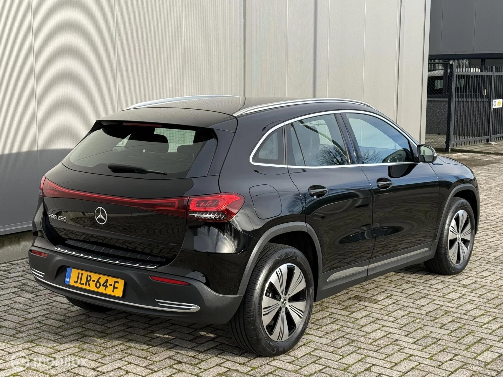 Hoofdafbeelding Mercedes-Benz EQA