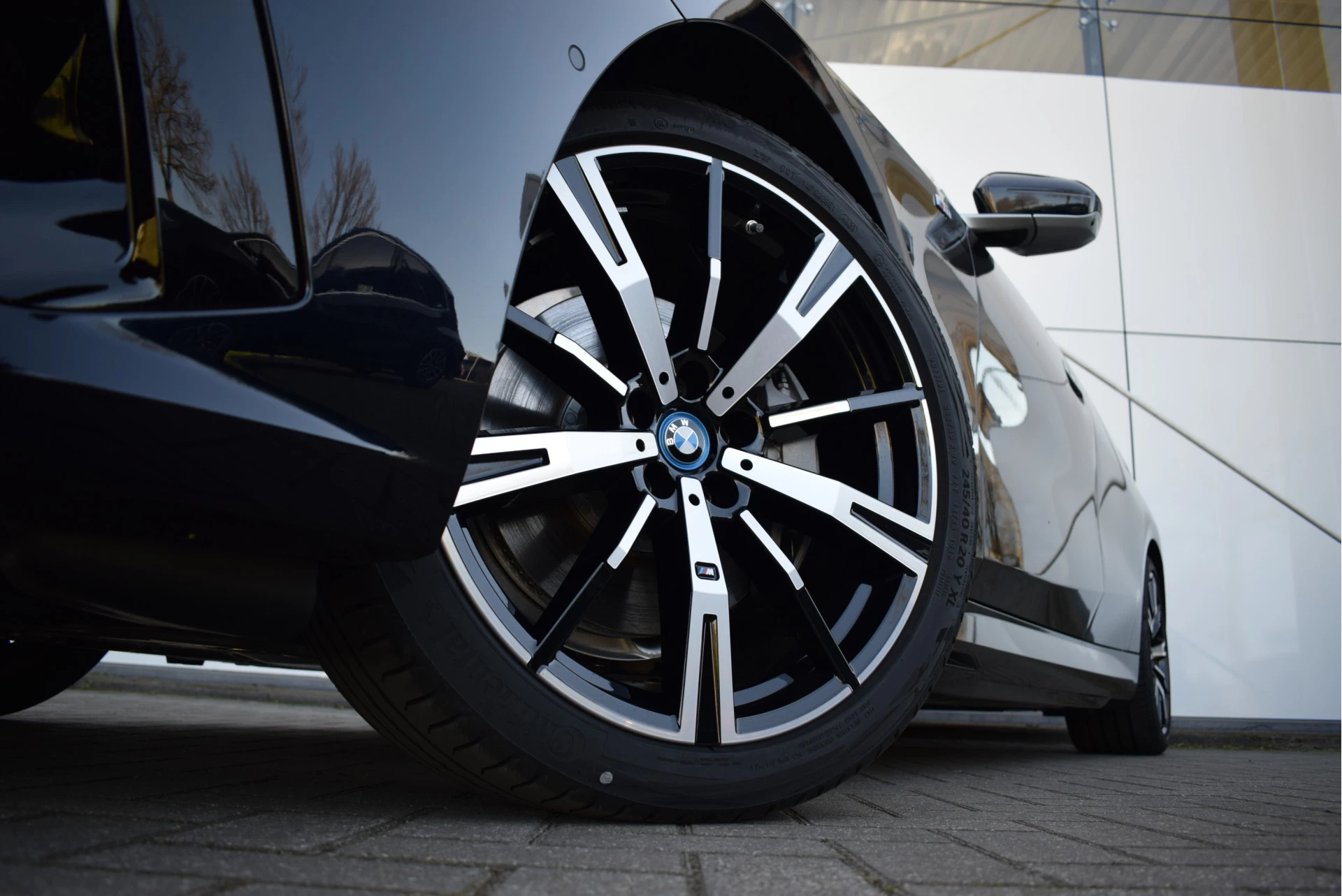 Hoofdafbeelding BMW i5