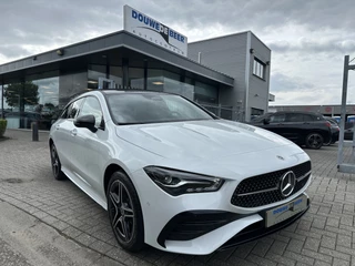 Mercedes-Benz CLA Shooting Brake 250 e AMG Line Pano-Dak | Keyless | Metallic | Premium