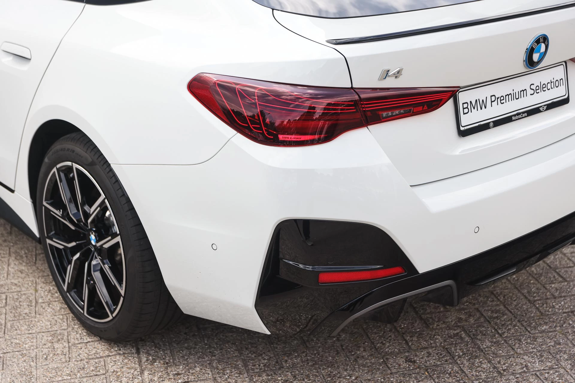 Hoofdafbeelding BMW i4