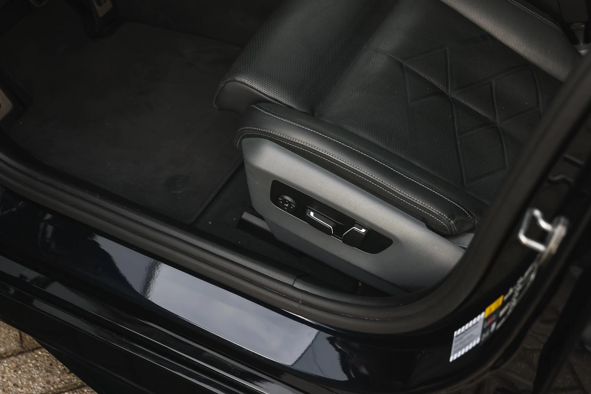 Hoofdafbeelding BMW i5