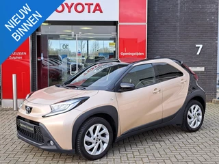 Toyota Aygo X Envy Automaat PDC ACHTER CAMERA STOELVERWARMING NAVI APPLE CAR PLAY/ANDROID AUTO