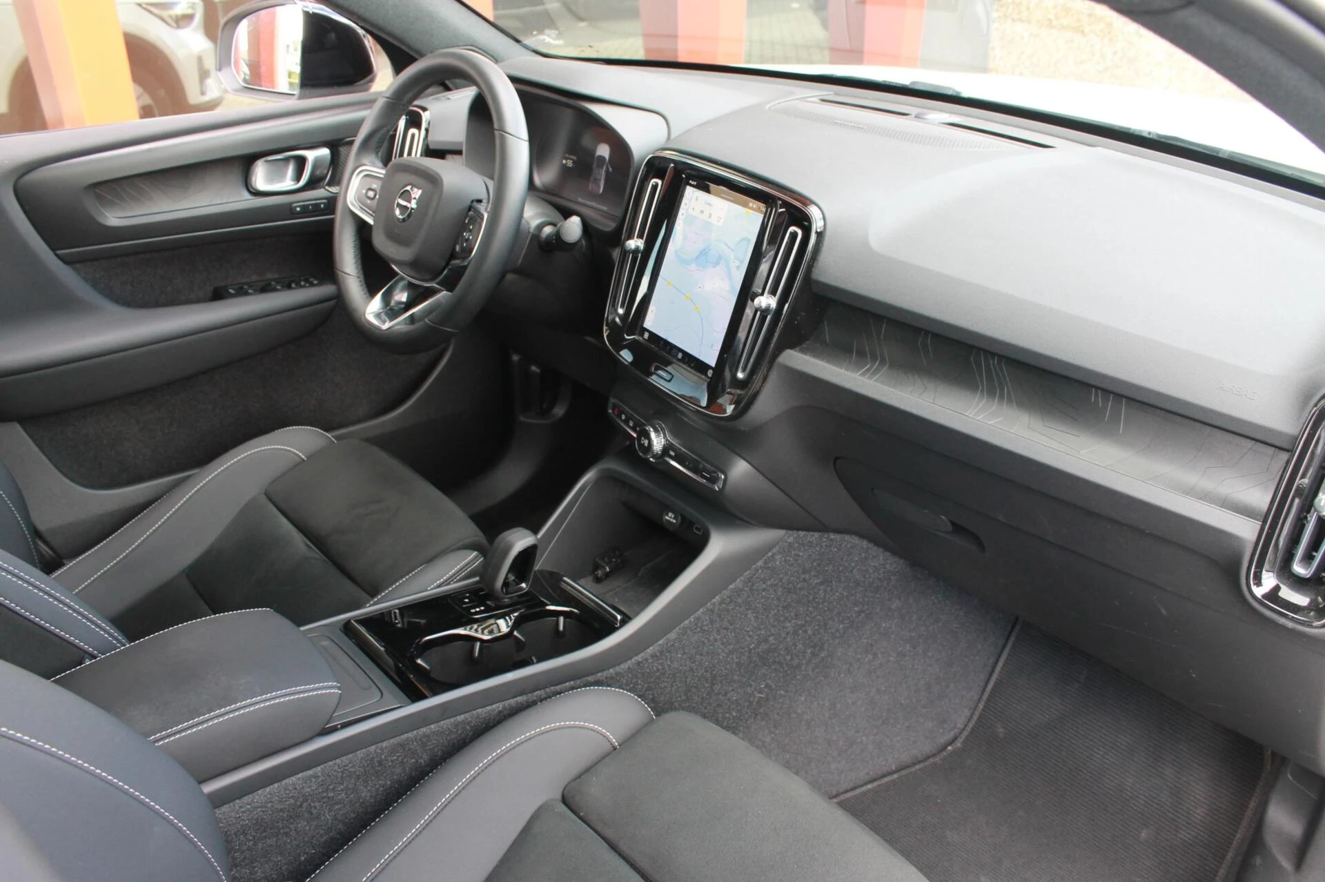 Hoofdafbeelding Volvo C40