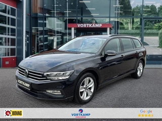 Hoofdafbeelding Volkswagen Passat Volkswagen Passat Variant 2.0 TDI DSG BUSINESS TREKHAAK/CAMERA/NAVI/CARPLAY/STOELVERW