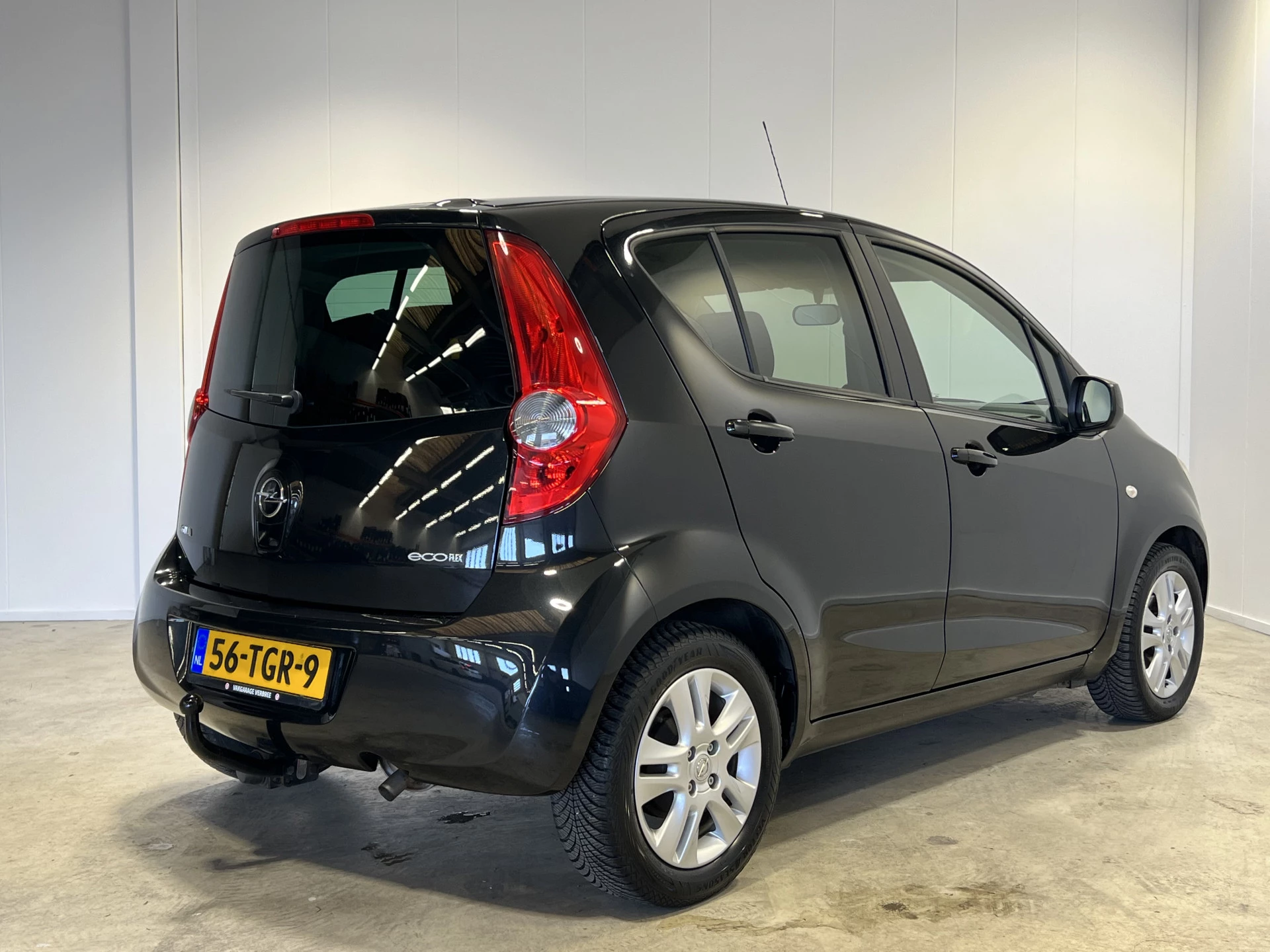 Hoofdafbeelding Opel Agila
