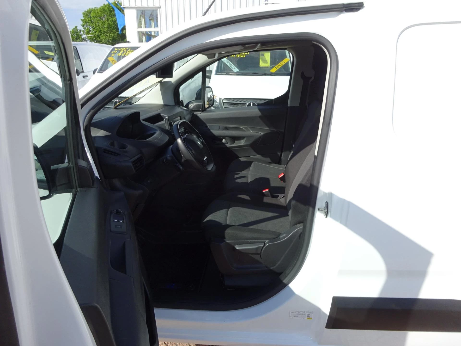 Hoofdafbeelding Peugeot Partner