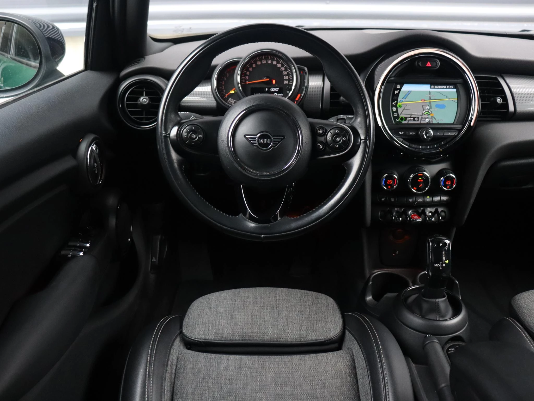 Hoofdafbeelding MINI 5-deurs