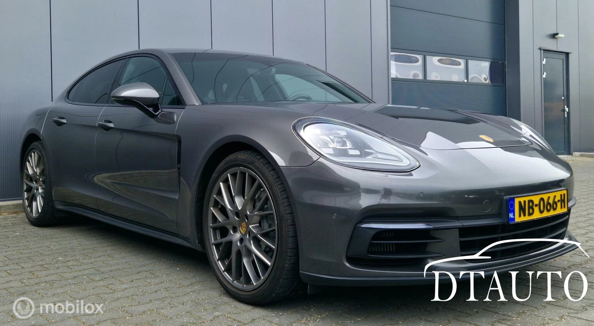 Hoofdafbeelding Porsche Panamera