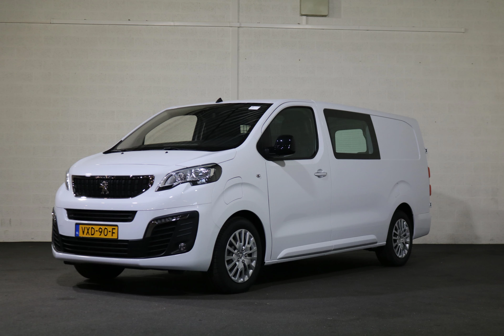 Hoofdafbeelding Peugeot e-Expert