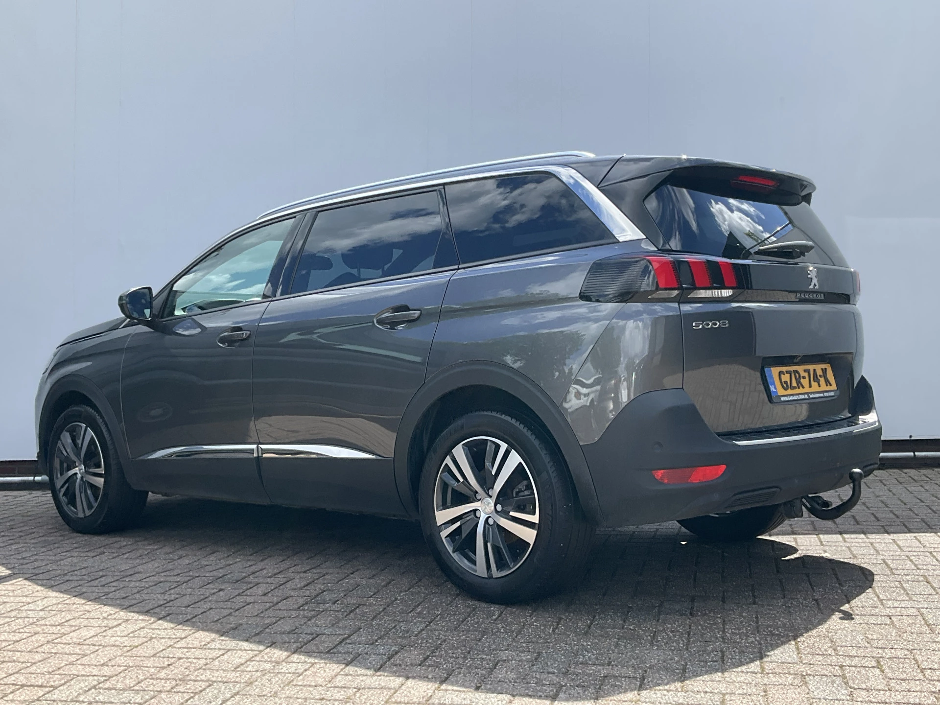 Hoofdafbeelding Peugeot 5008
