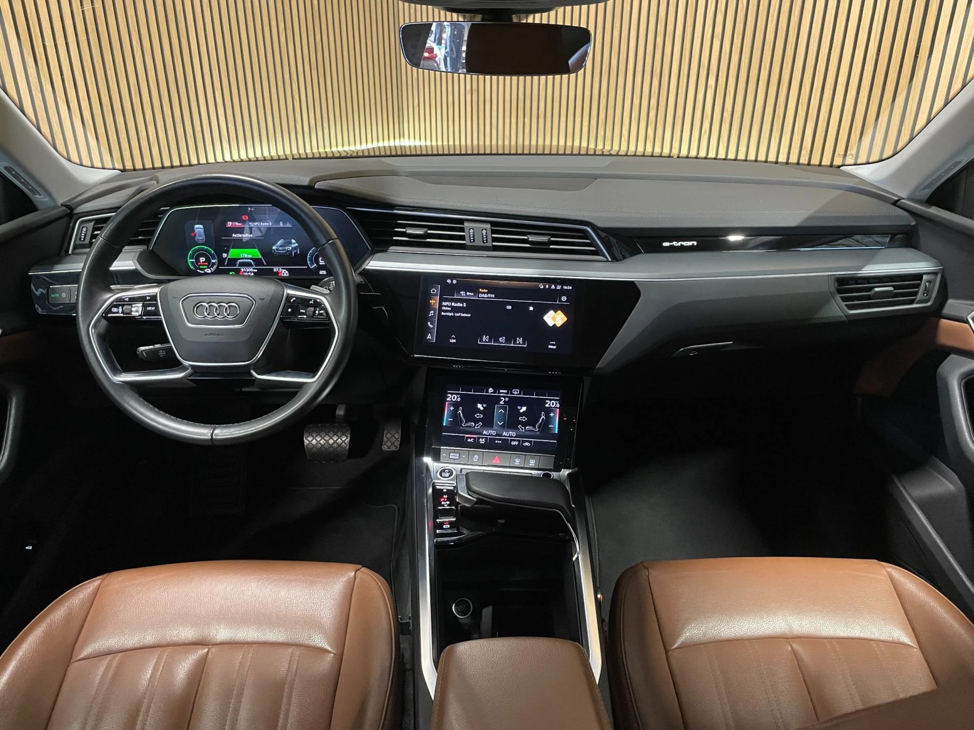 Hoofdafbeelding Audi e-tron