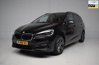 Hoofdafbeelding BMW 2 Serie BMW 2-serie Gran Tourer 216i 7p. Business Edition ORG.NED / NAP / TREKHAAK / SPORTSTOELEN / LED / HEAD-UP / SFEERVERLICHTING