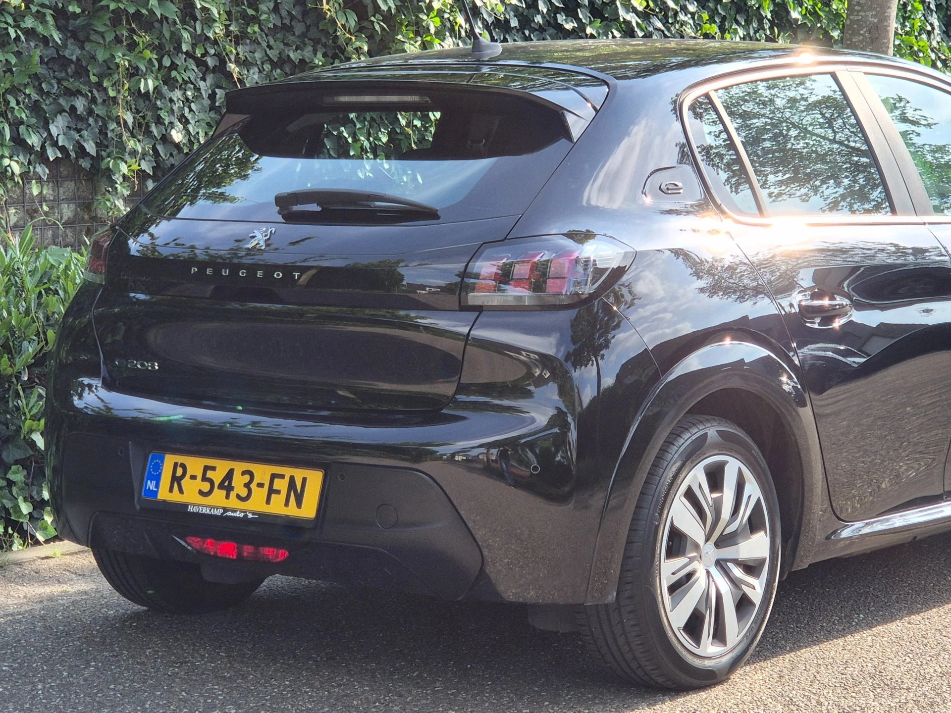 Hoofdafbeelding Peugeot e-208