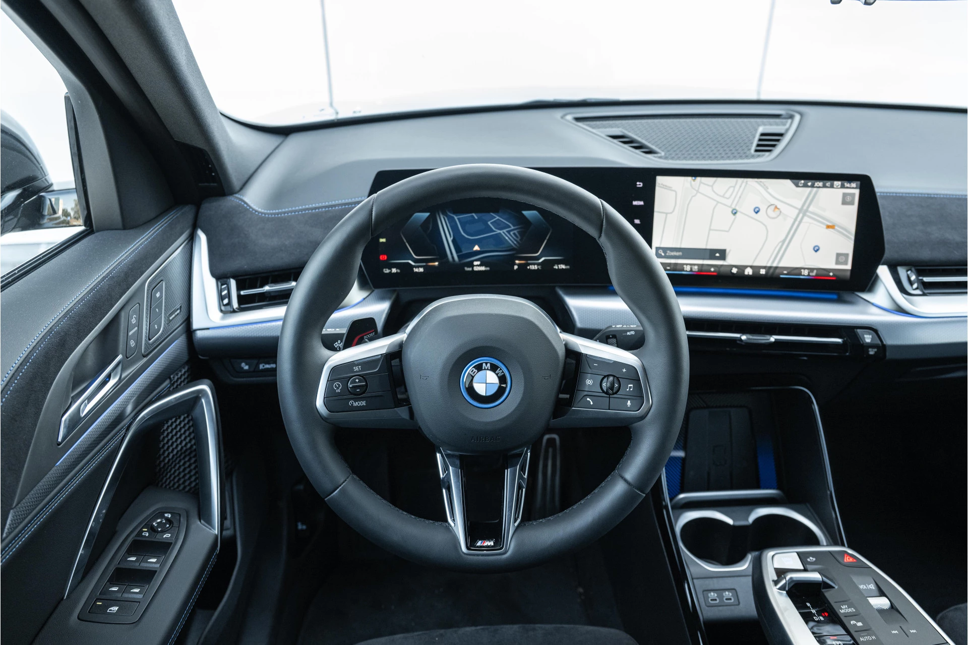 Hoofdafbeelding BMW iX2