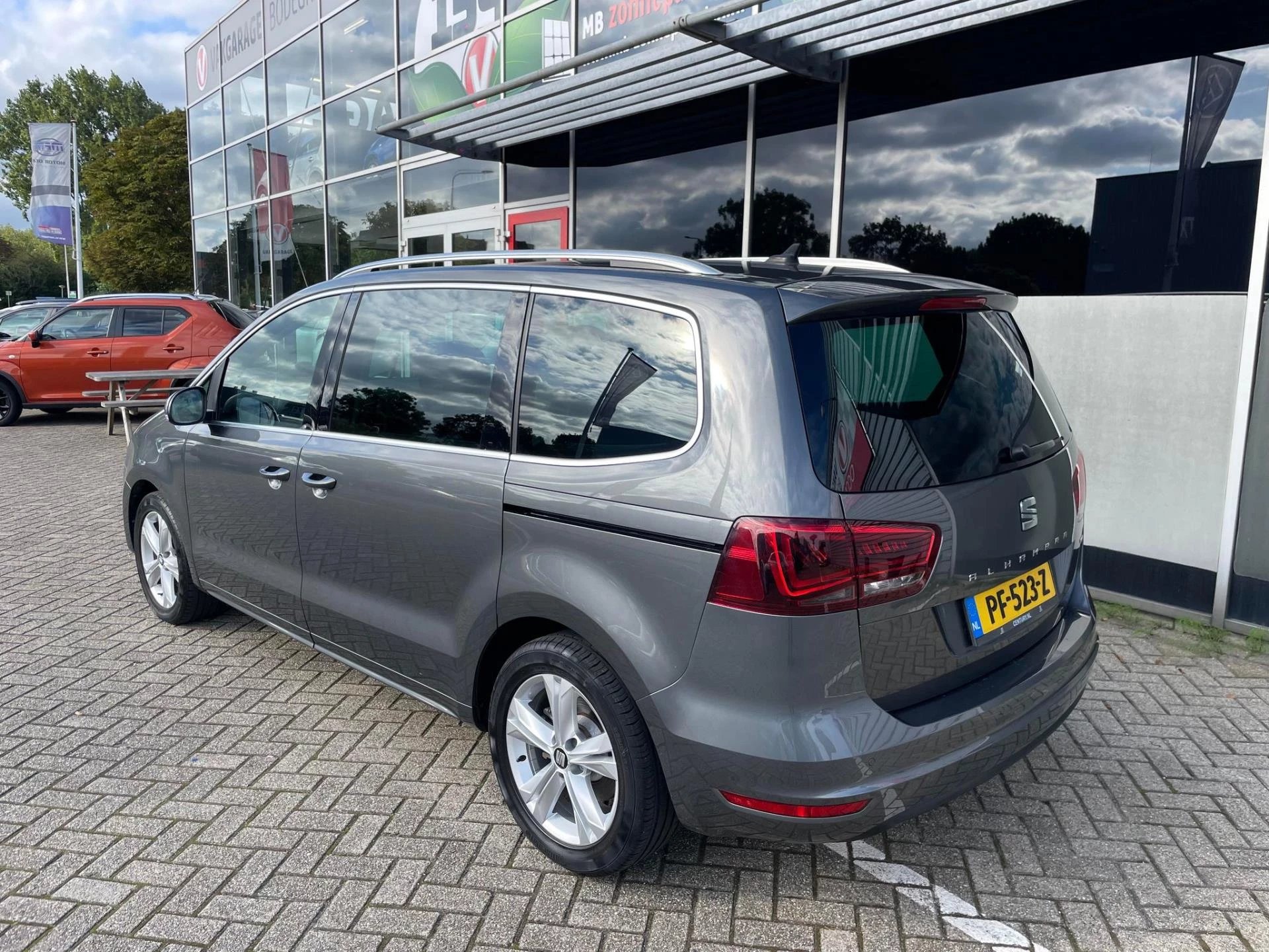 Hoofdafbeelding SEAT Alhambra