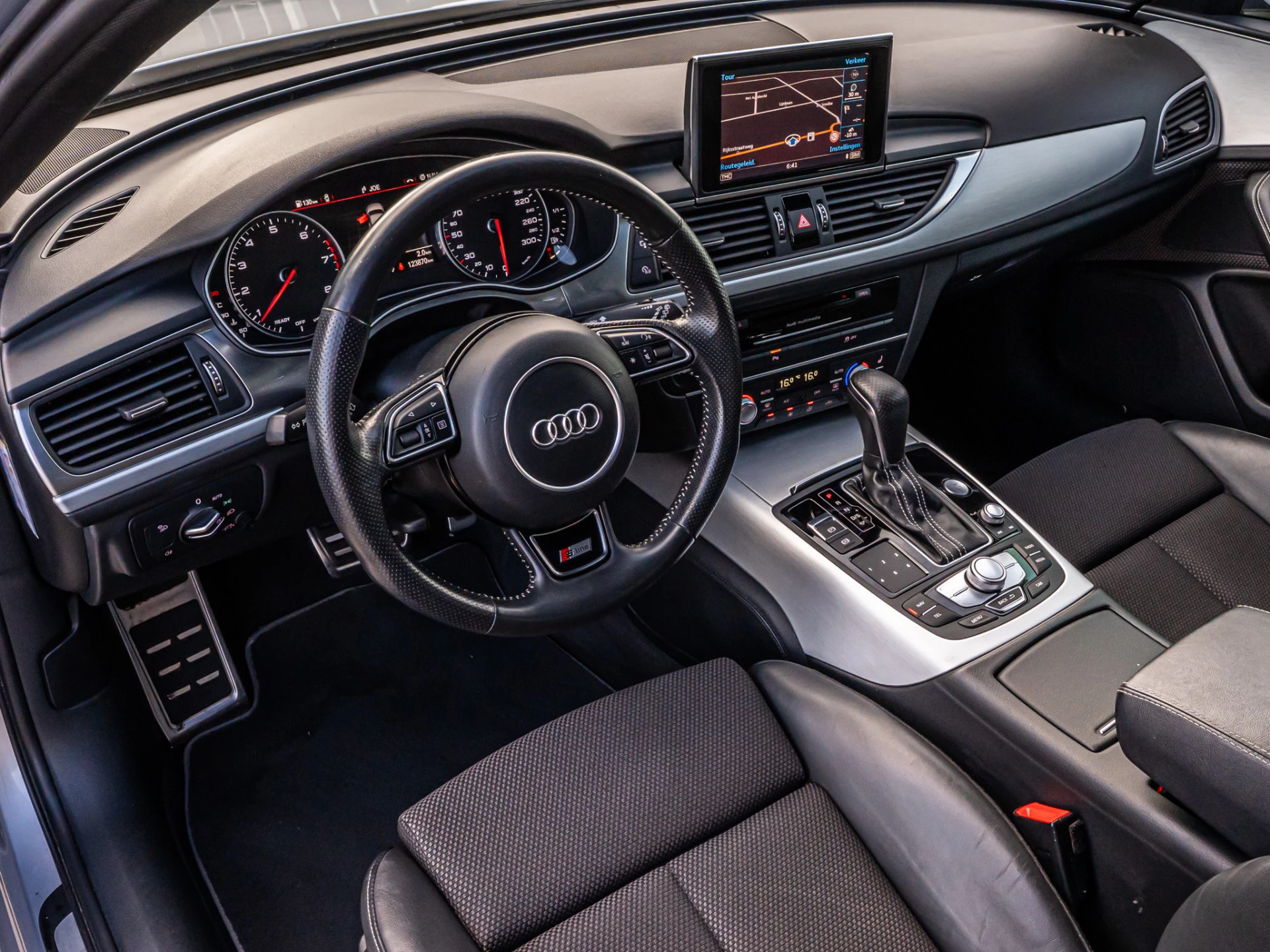Hoofdafbeelding Audi A6