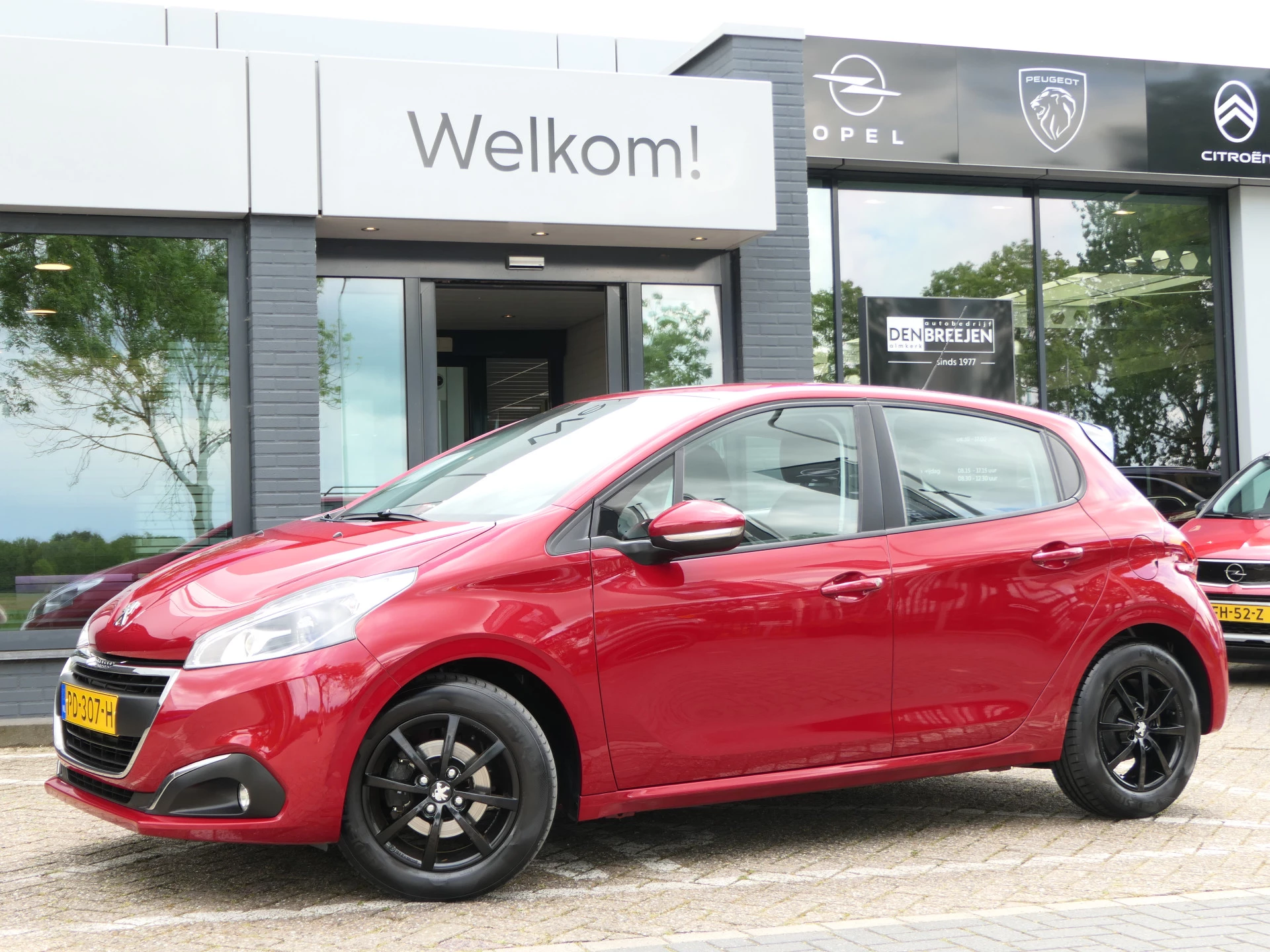 Hoofdafbeelding Peugeot 208