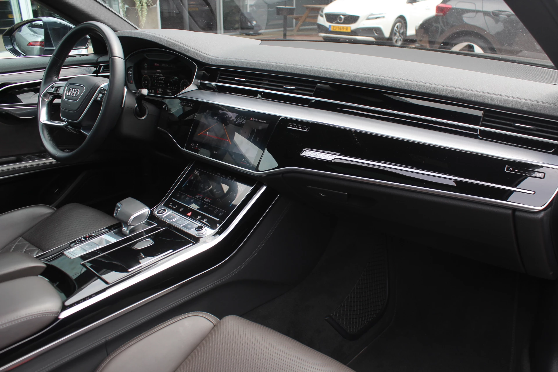 Hoofdafbeelding Audi A8