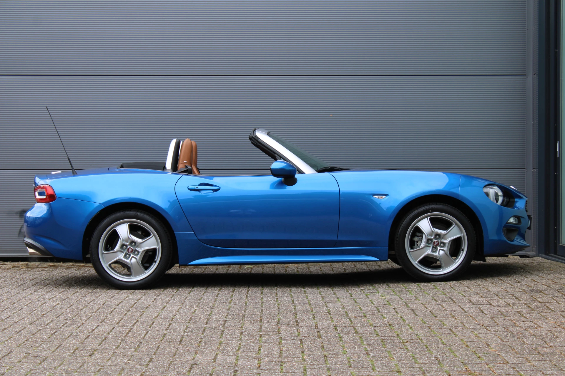 Hoofdafbeelding Fiat 124 Spider