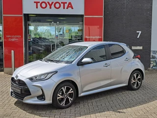 Toyota Yaris 1.5 Hybrid 115 DYNAMIC STOEL/STUURVERW BLIND SPOT PARK-SENSOREN NAVI 16'' LM-VELGEN KEYLESS CAMERA APPLE/ANDROID AD-CRUISE CLIMA LED